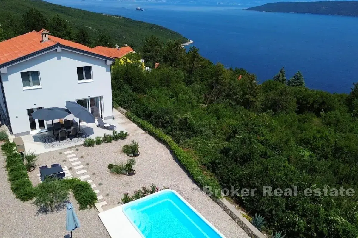 Casa indipendente con vista panoramica sul mare