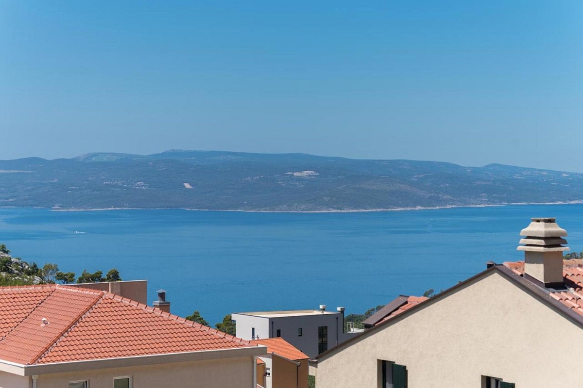 Villa moderna con vista panoramica sul mare