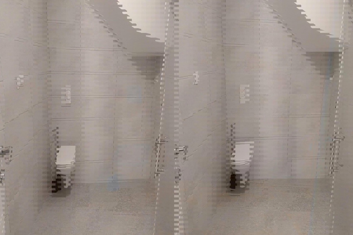 Appartamento con una camera da letto e garage nel centro della città