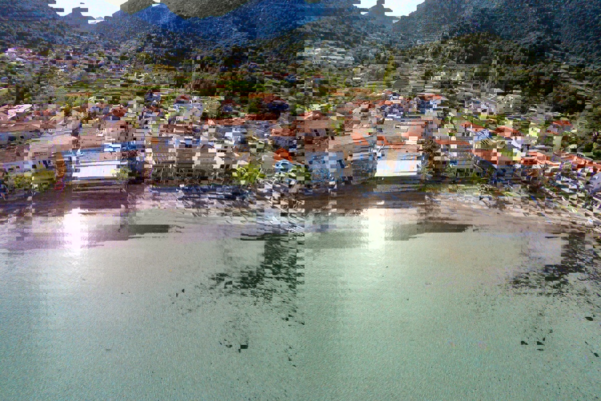 Terreno edificabile con vista mare