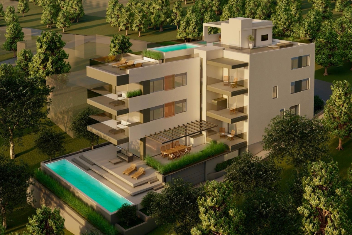 Attico di lusso con piscina sul tetto