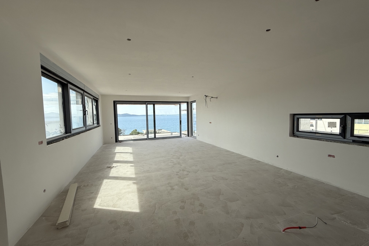 Attico di lusso con piscina sul tetto