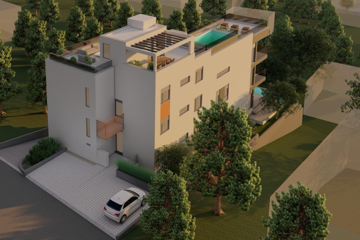 Attico di lusso con piscina sul tetto