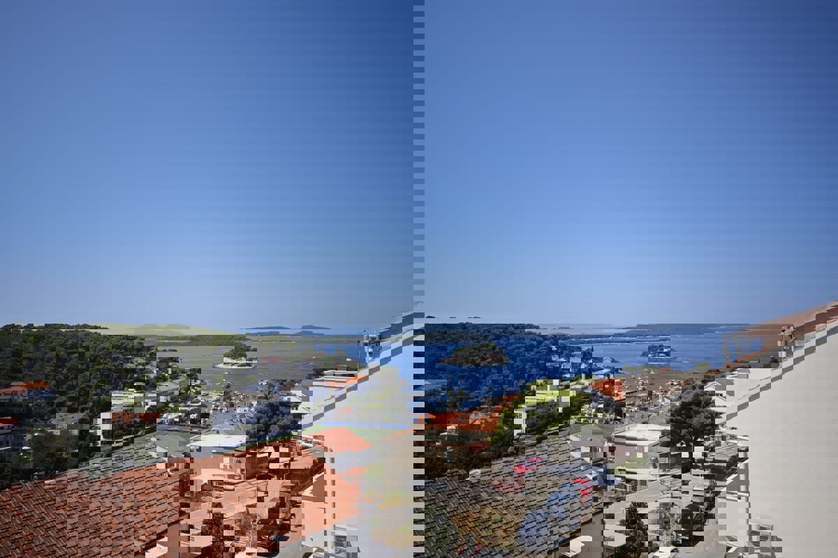 Monolocale con vista mare