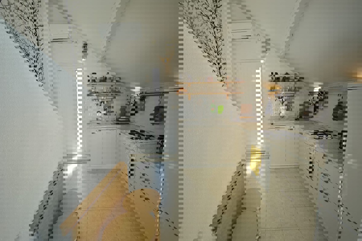 Monolocale con vista mare