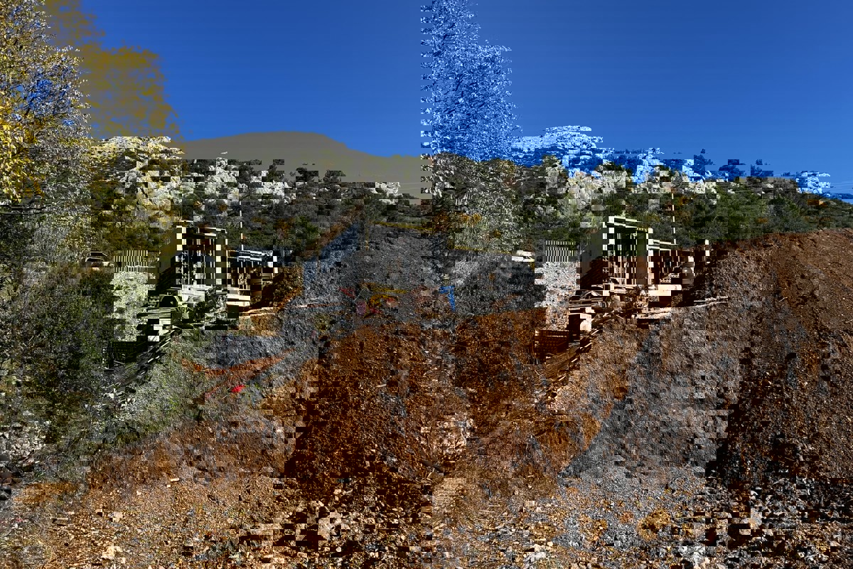 Villa con piscina e vista mozzafiato sul mare aperto