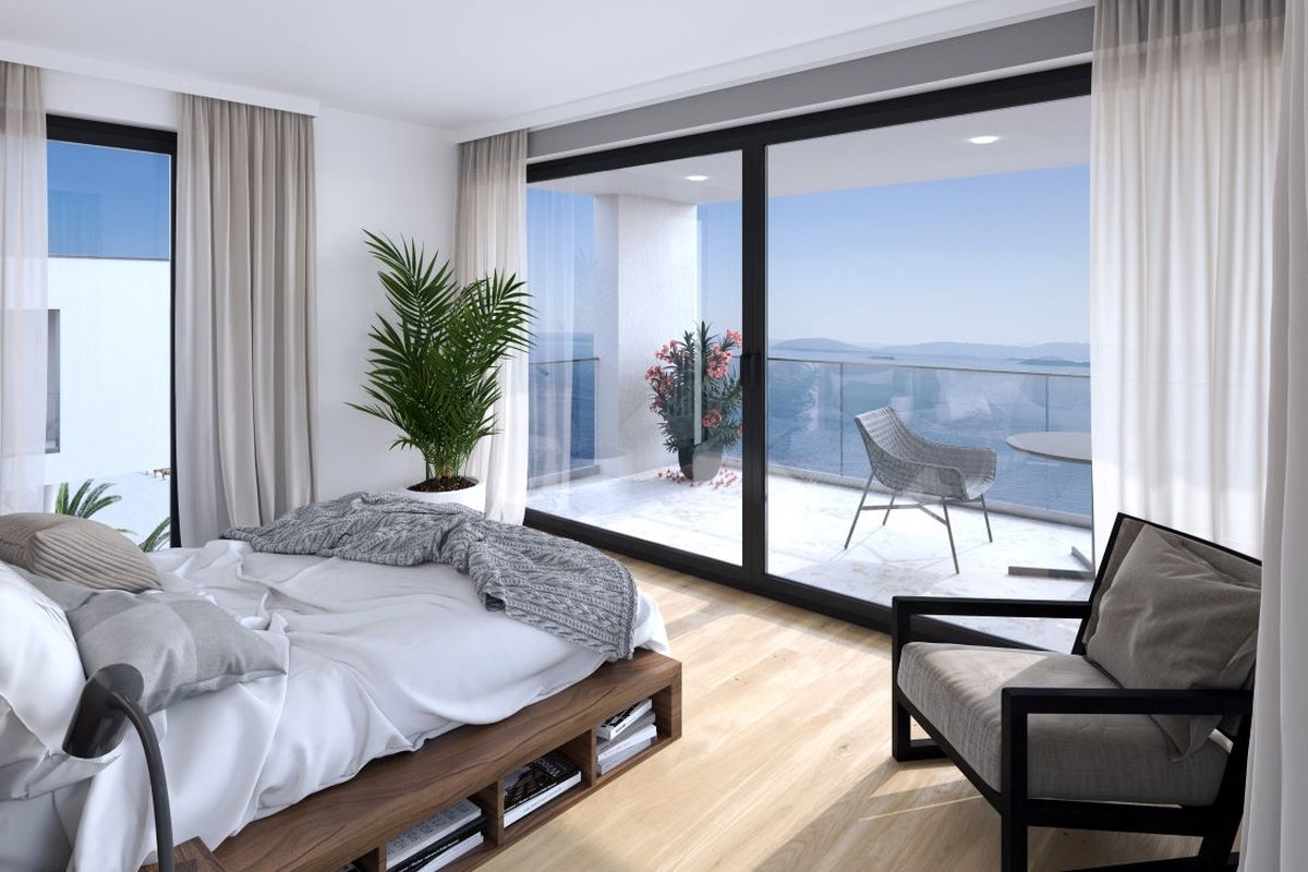 Moderna villa con piscina e spettacolare vista mare