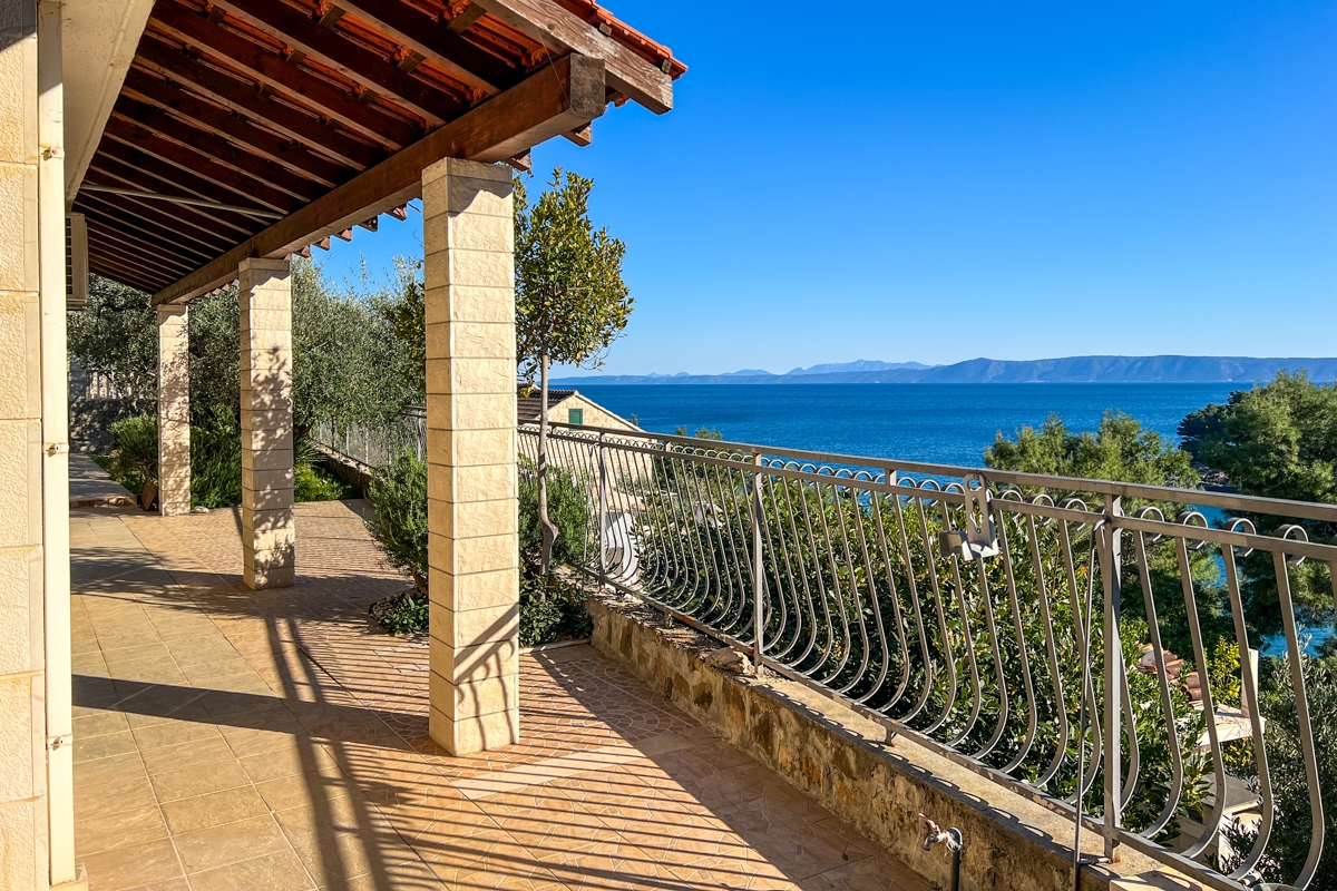 Affascinante casa con vista mare aperta