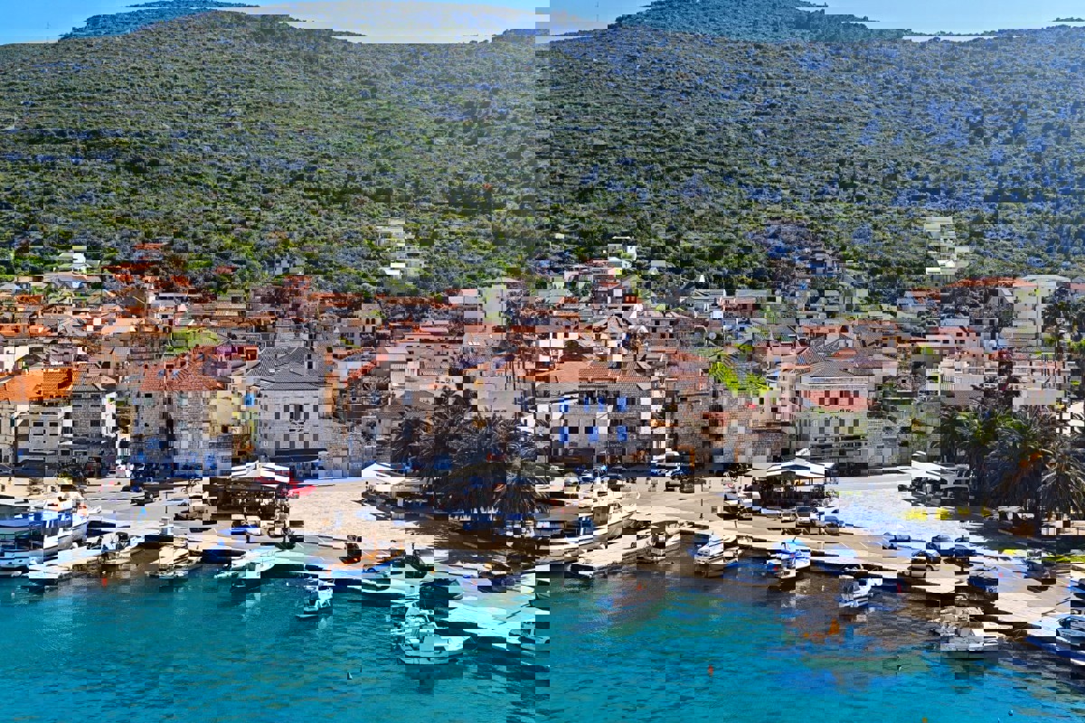 Terreno edificabile con vista mare