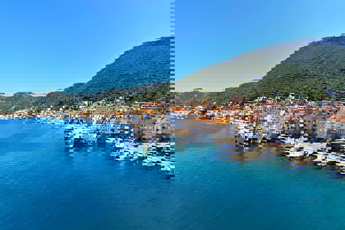 Terreno edificabile con vista mare