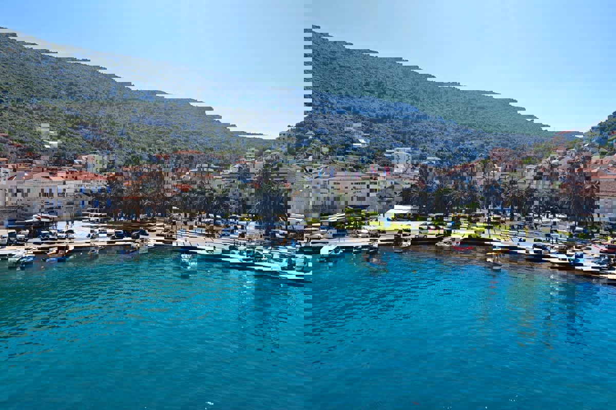 Terreno edificabile con vista mare