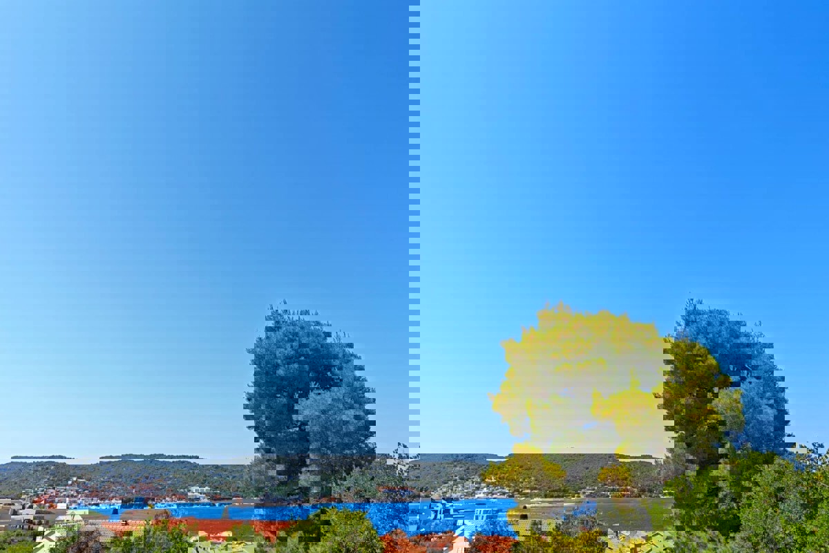 Terreno edificabile con vista mare