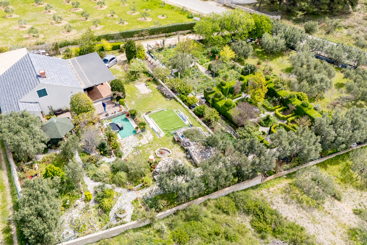 Proprietà eccezionale con vista mare