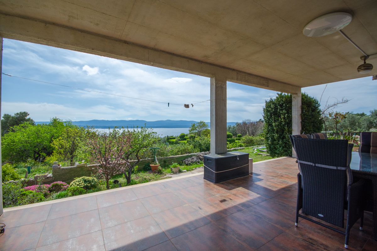 Proprietà eccezionale con vista mare