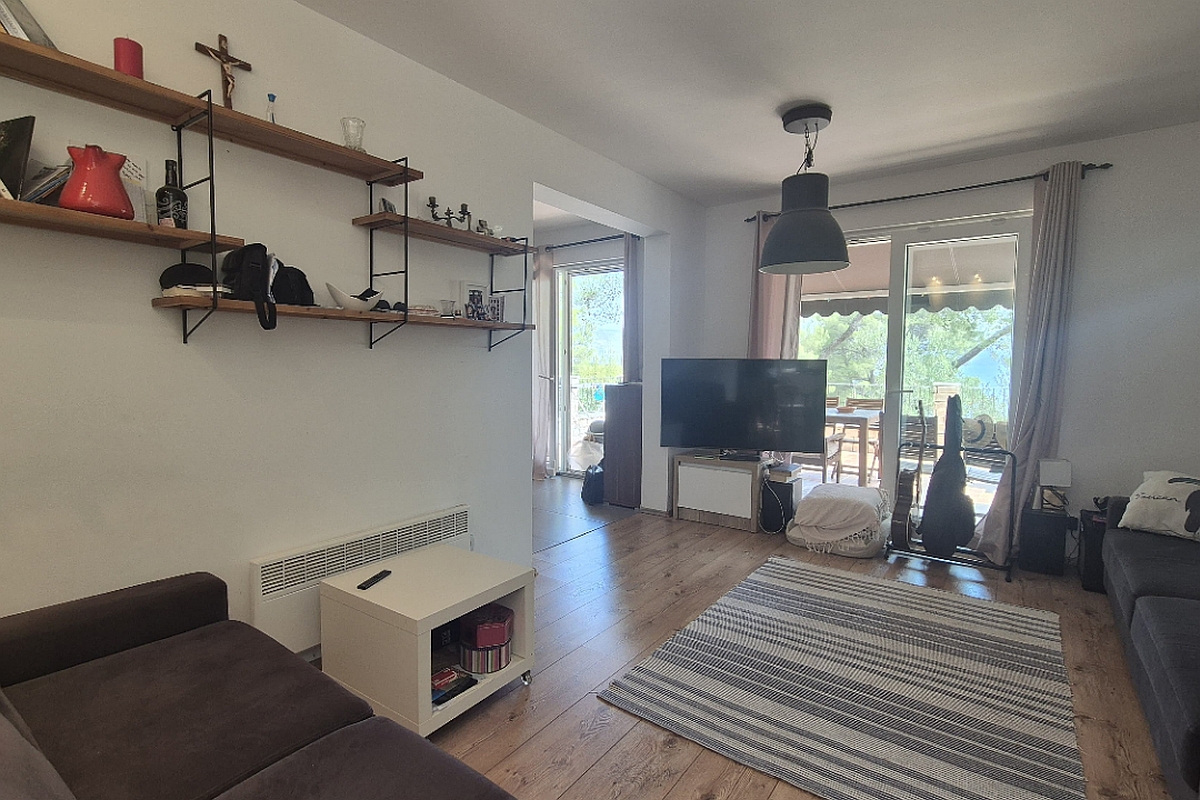 Splendida villa con piscina e vista mare sull'isola di Hvar