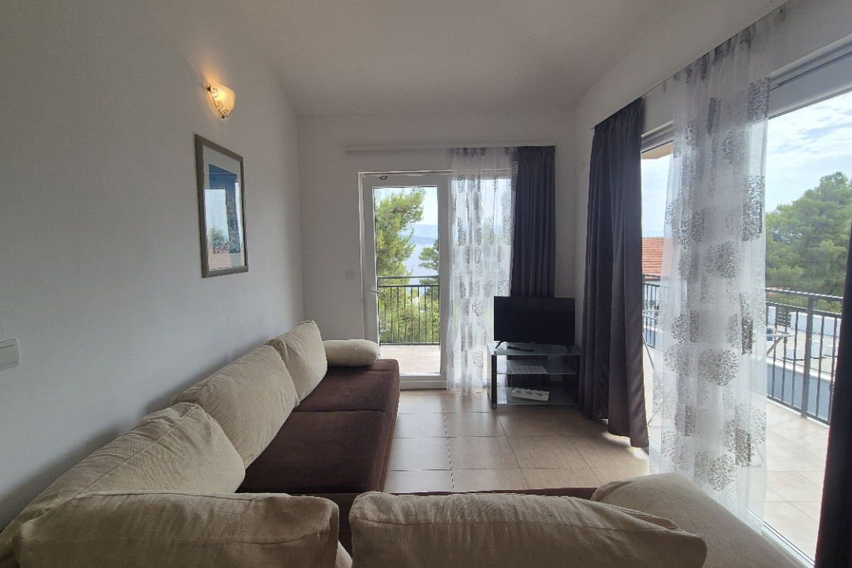 Splendida villa con piscina e vista mare sull'isola di Hvar