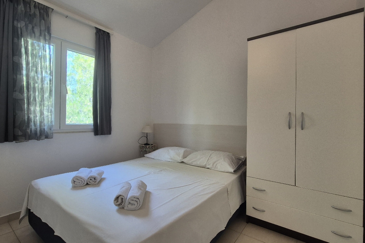 Splendida villa con piscina e vista mare sull'isola di Hvar