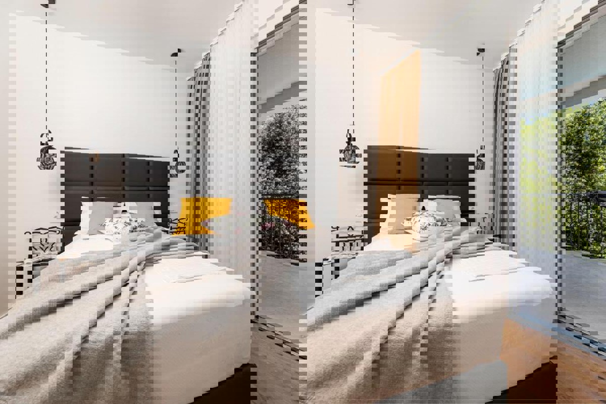 Villa con piscina vicino al mare