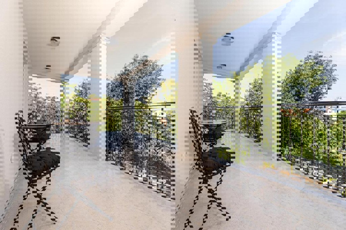 Villa con piscina vicino al mare