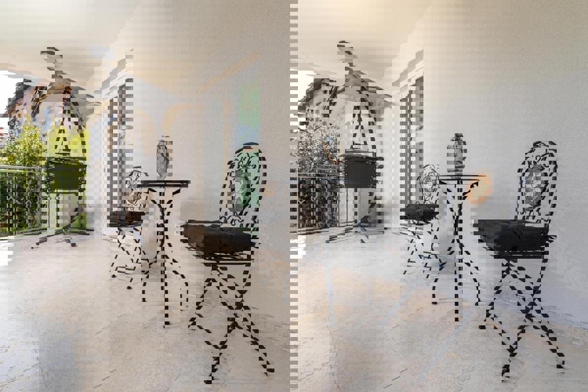 Villa con piscina vicino al mare