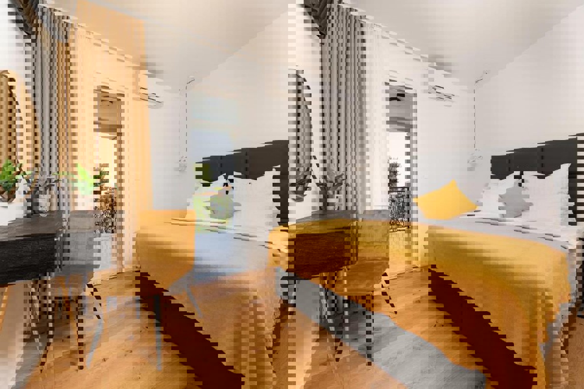 Villa con piscina vicino al mare