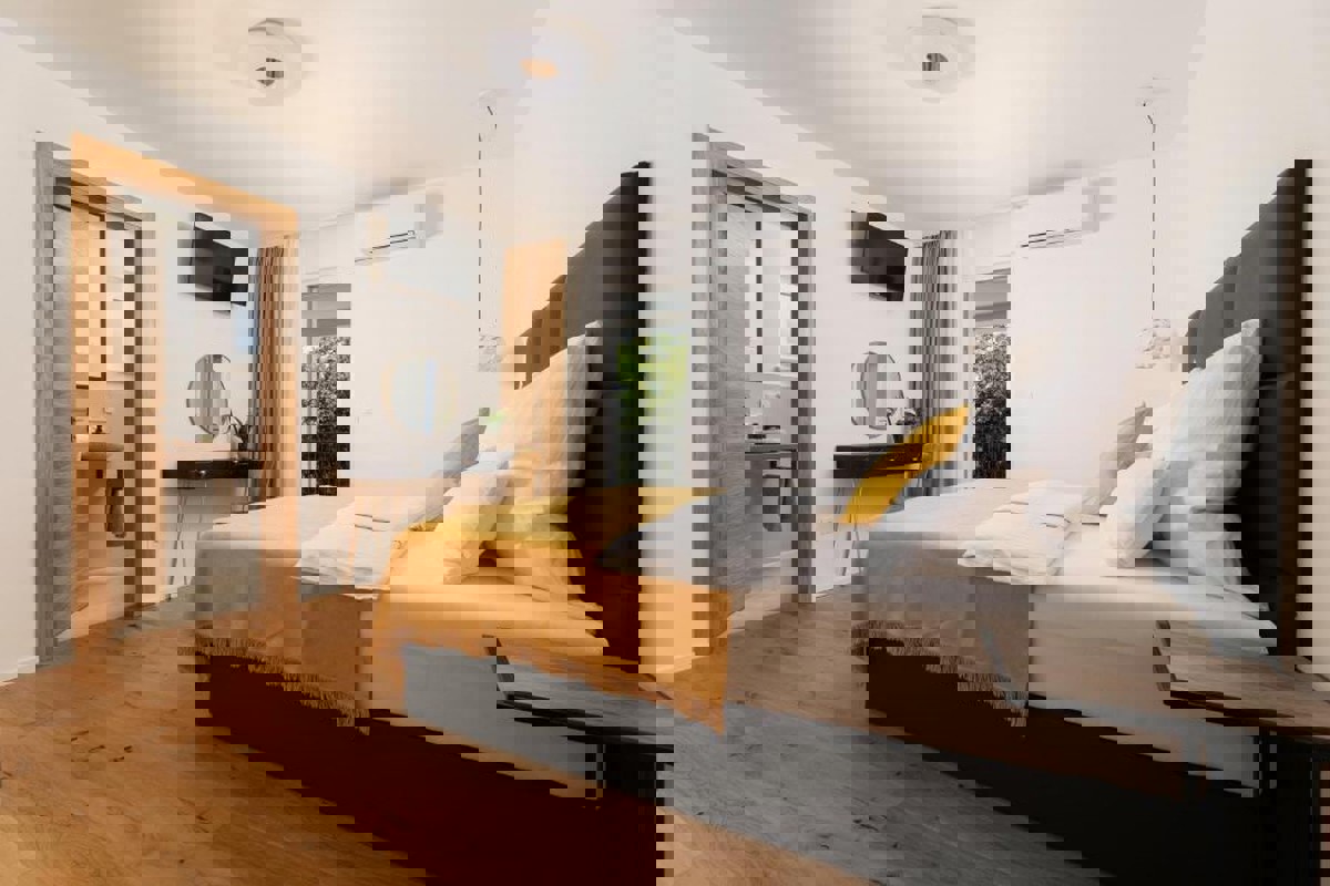 Villa con piscina vicino al mare