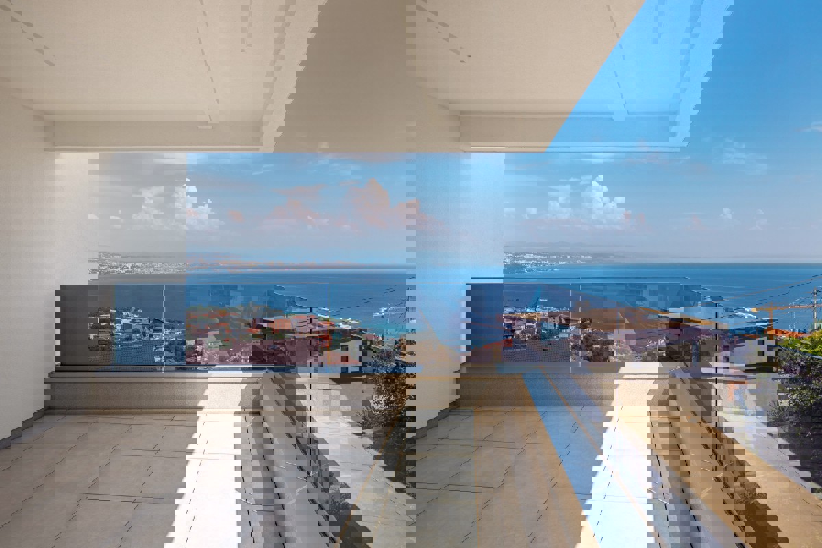 Appartamento di lusso con vista mare