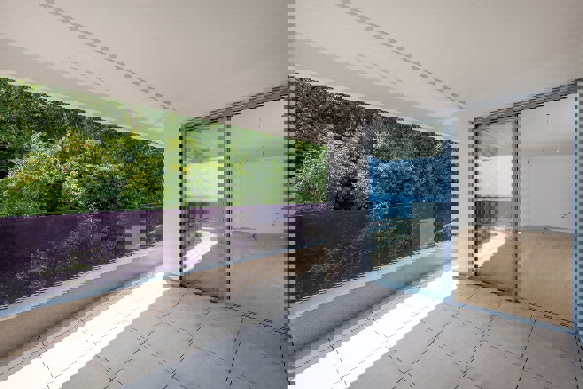 Appartamento di lusso con vista mare