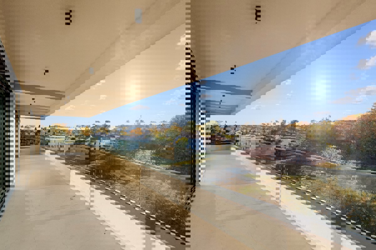 Attico con vista panoramica e terrazza sul tetto