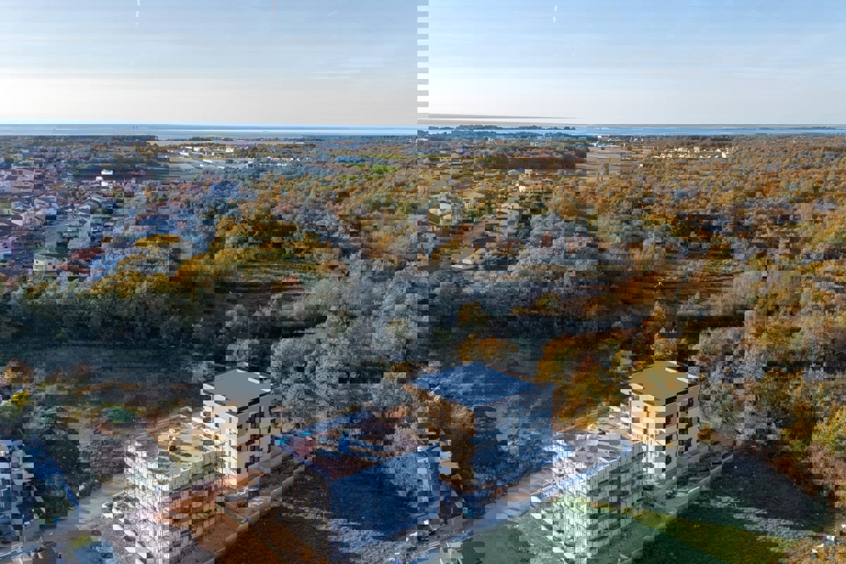 Attico con vista panoramica e terrazza sul tetto