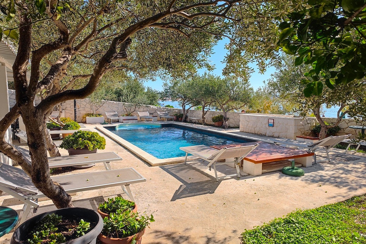 Villa in prima fila al mare