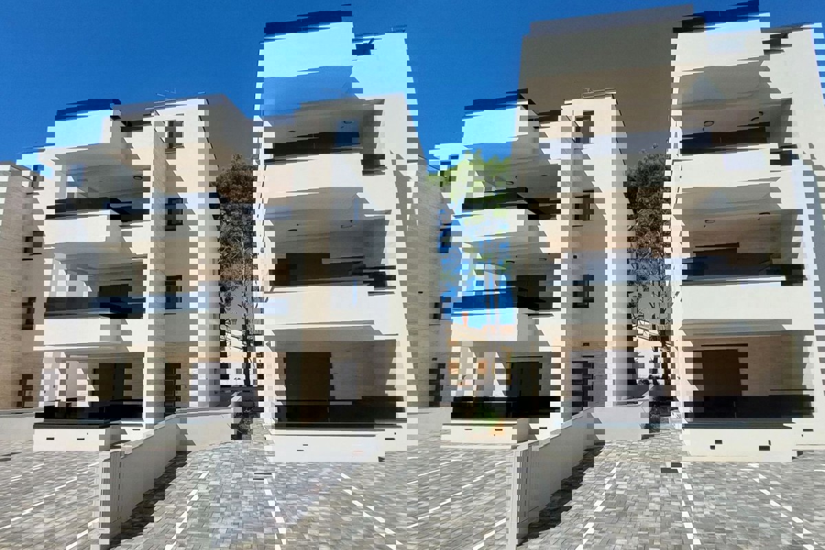 Lussuoso appartamento con due camere da letto in centro