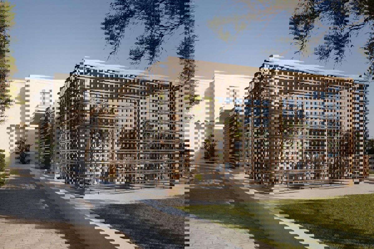 Terreno edificabile con progetto in prima linea sul mare