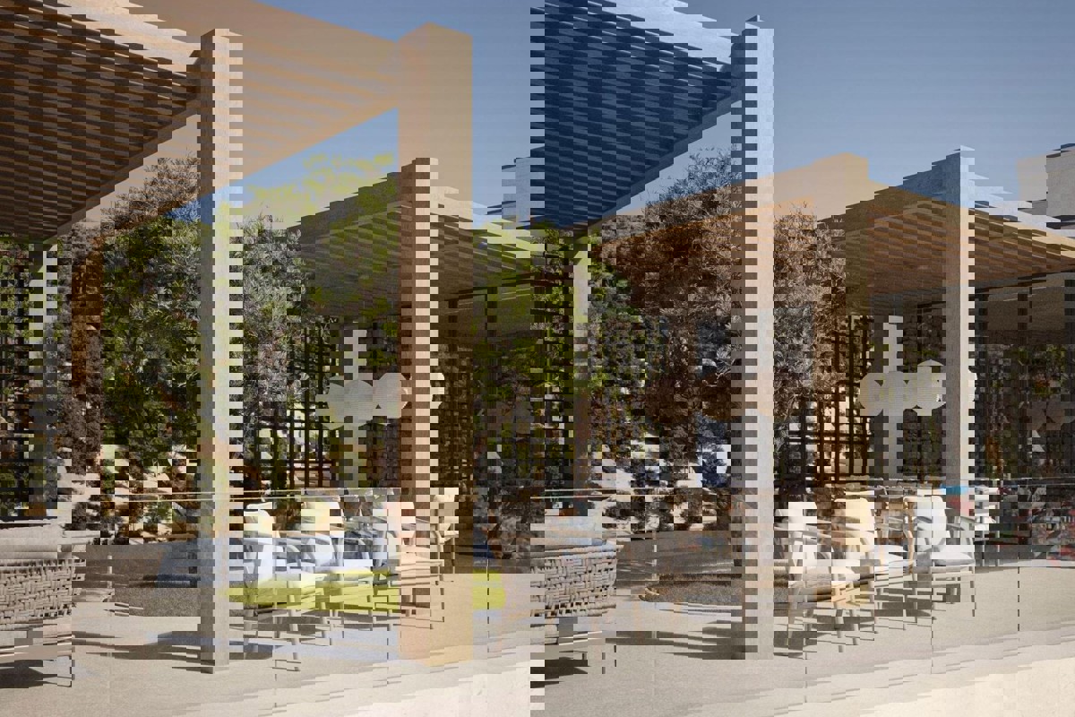 Terreno edificabile con progetto in prima linea sul mare