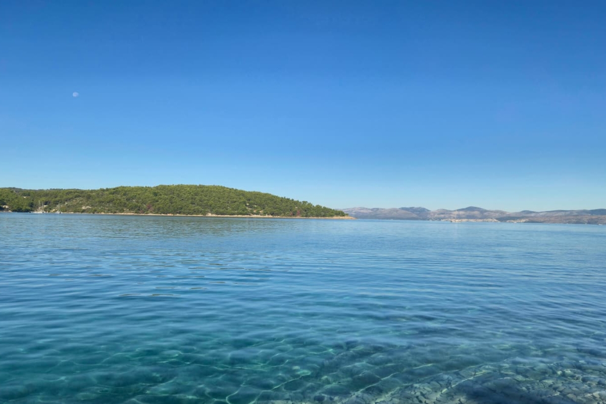 Terreno edificabile in prima fila sul mare, ideale per investimento