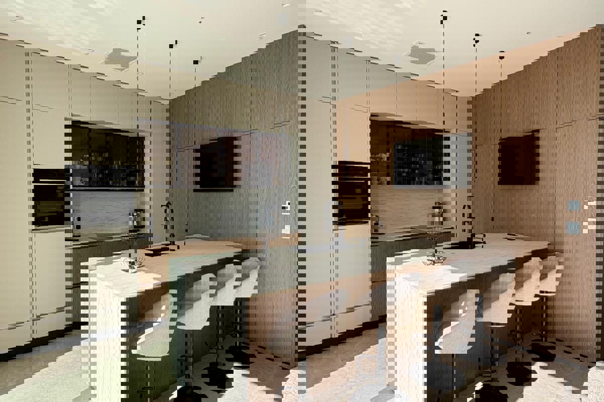 Villa con piscina e vista mare