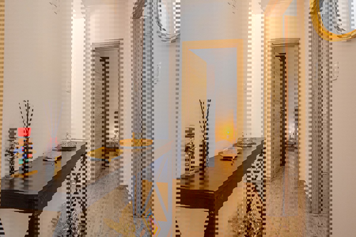 Villa moderna con piscina