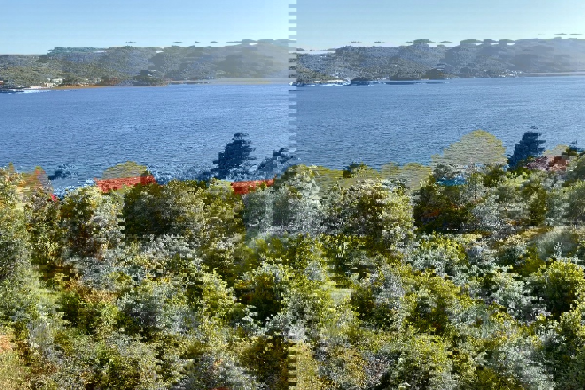 Terreno edificabile con vista mare