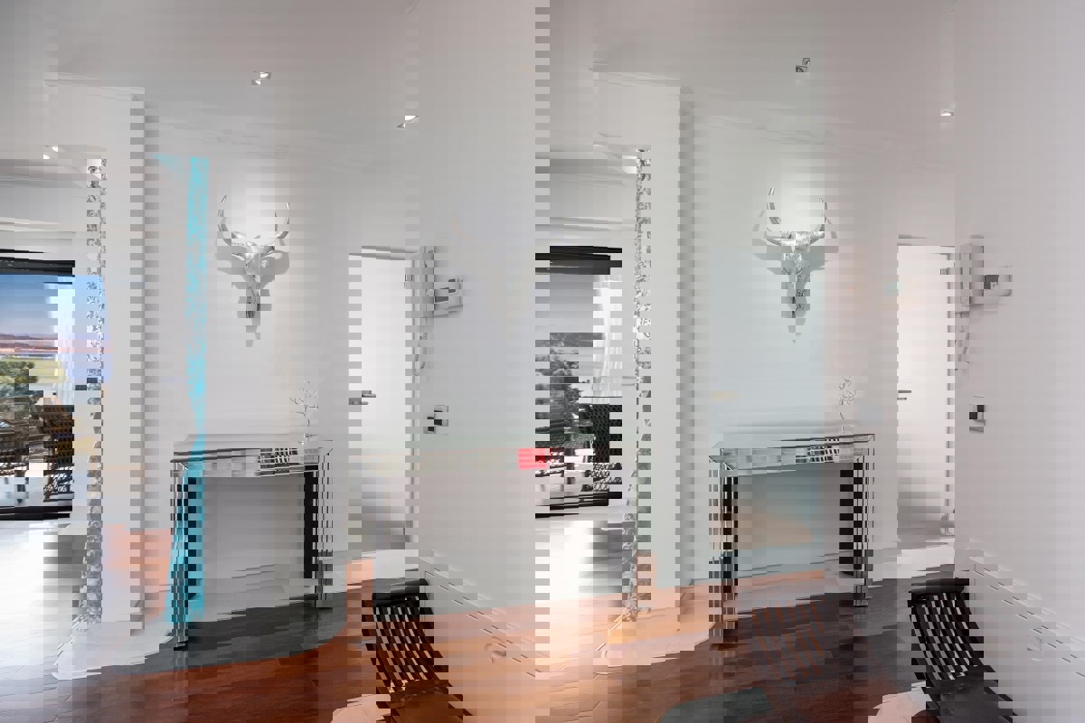 Attico di lusso con vista mare, vicino alla spiaggia