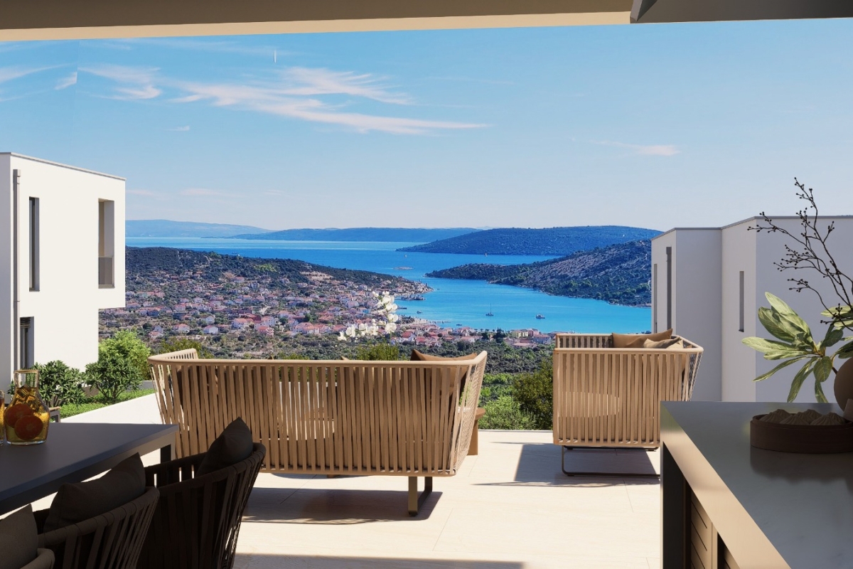 Grazioso terreno edificabile con permesso e vista mare