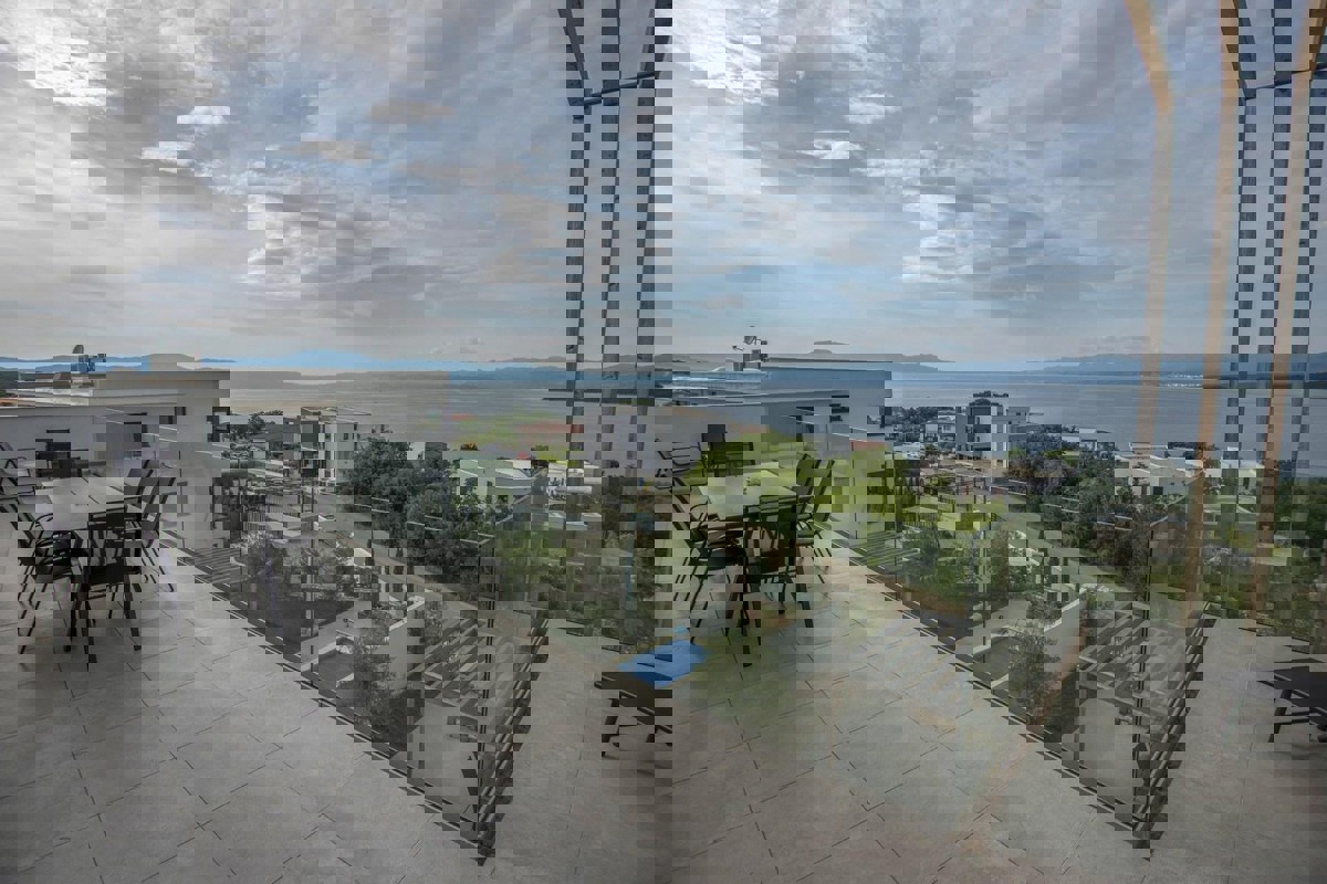 Attico di lusso vicino al mare