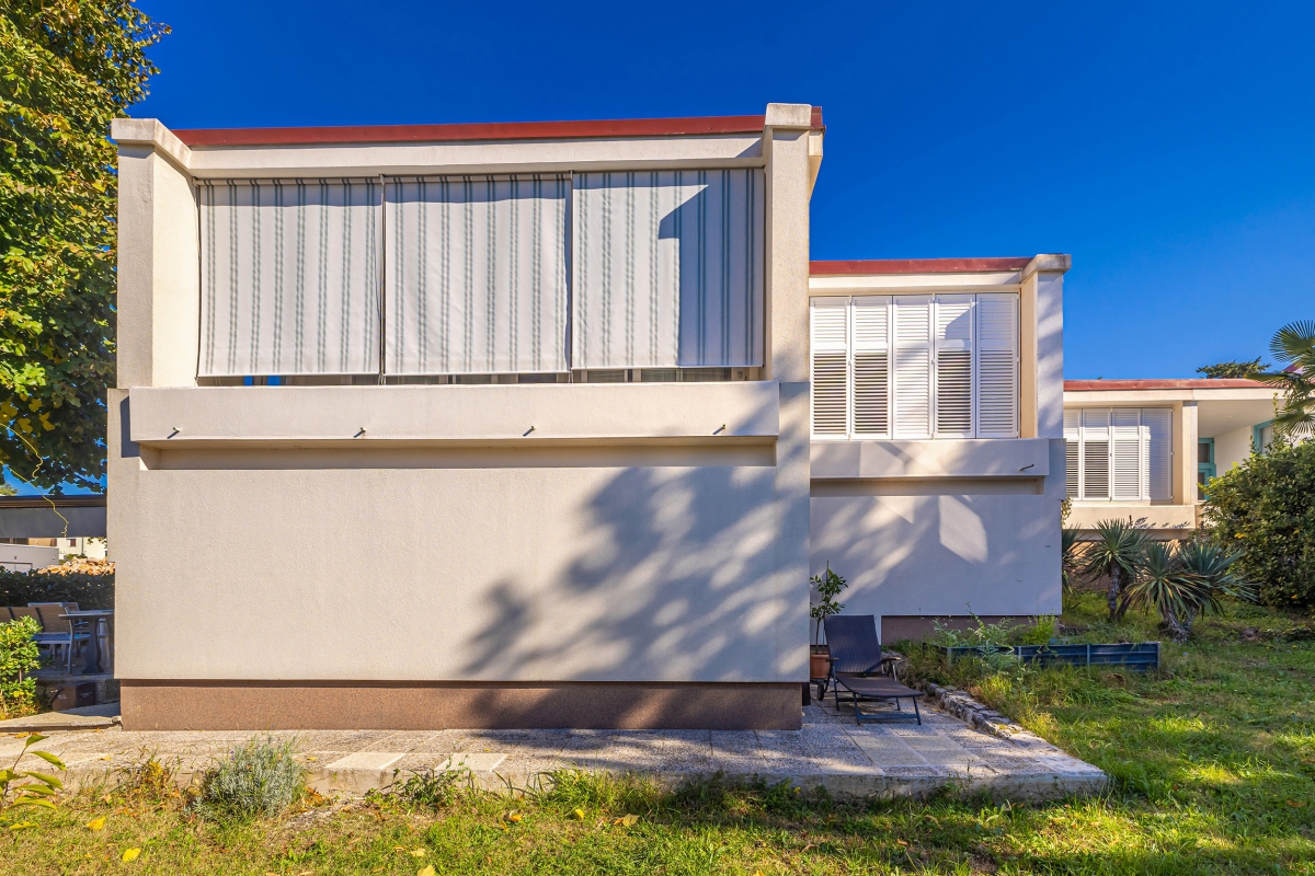 Casa bifamiliare con vista mare