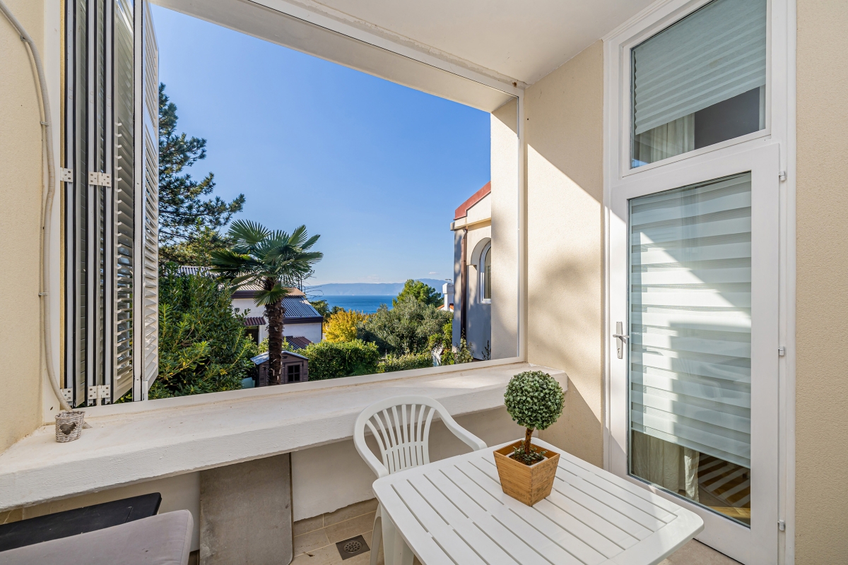 Casa bifamiliare con vista mare