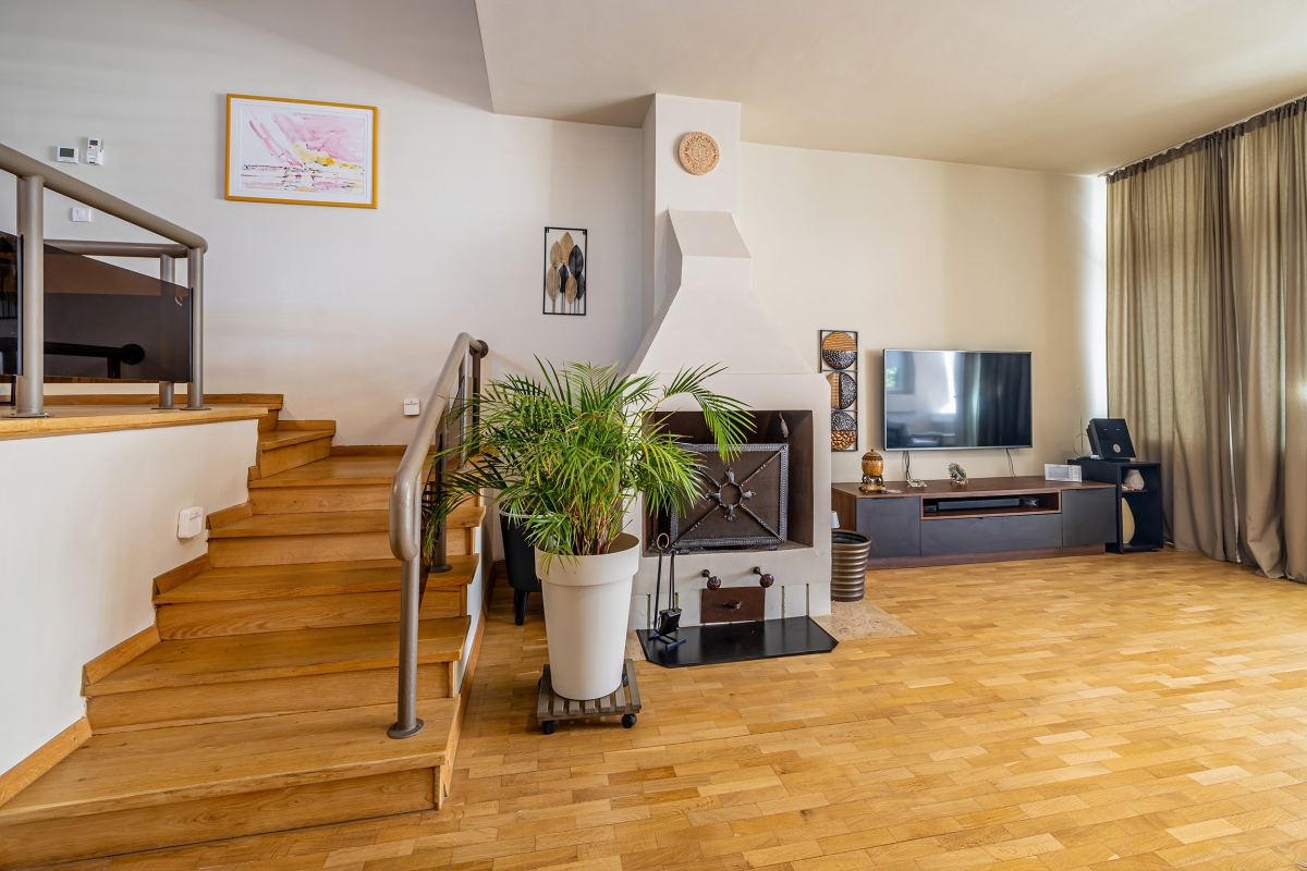 Casa bifamiliare con vista mare