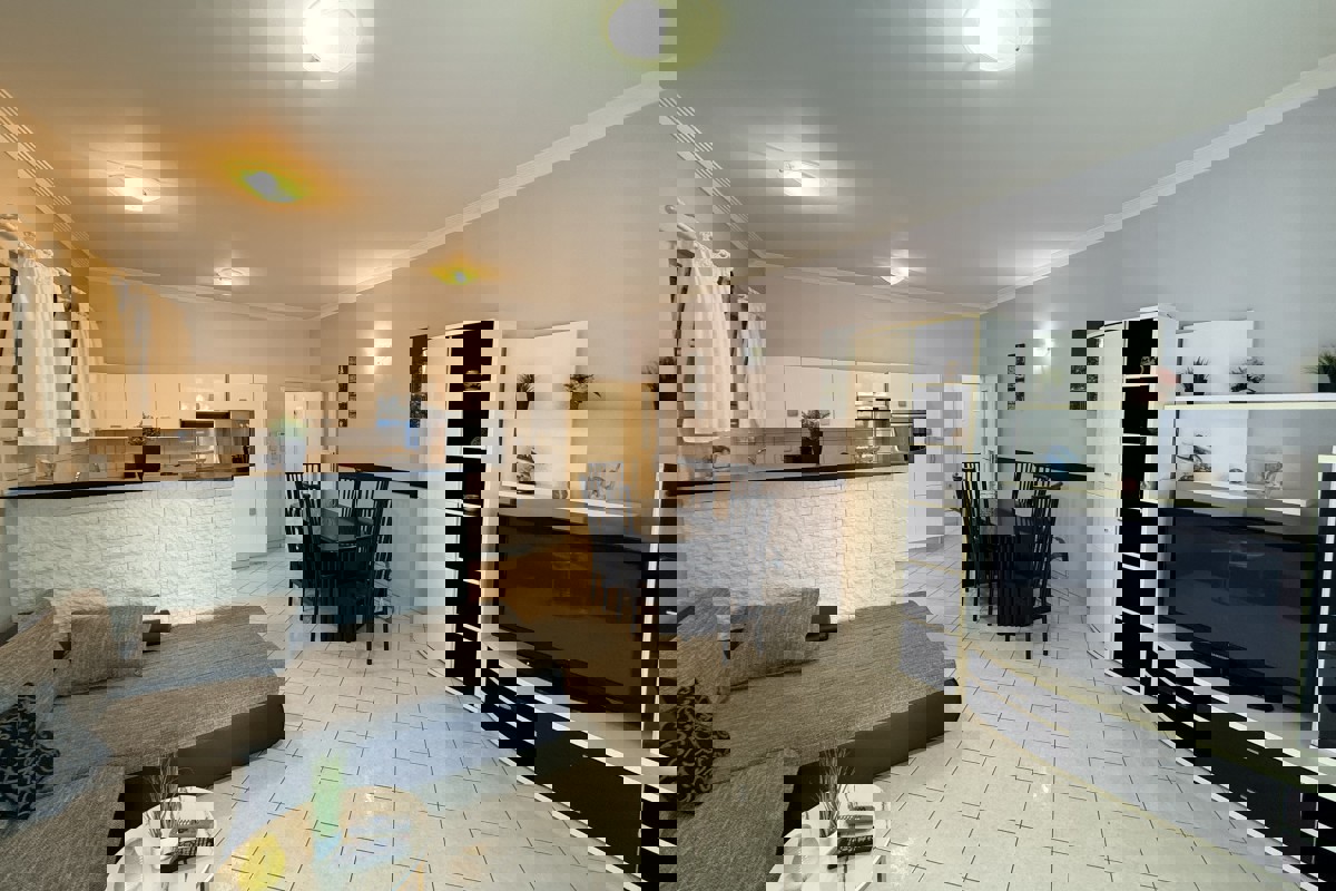 Palazzina in prima fila sul mare