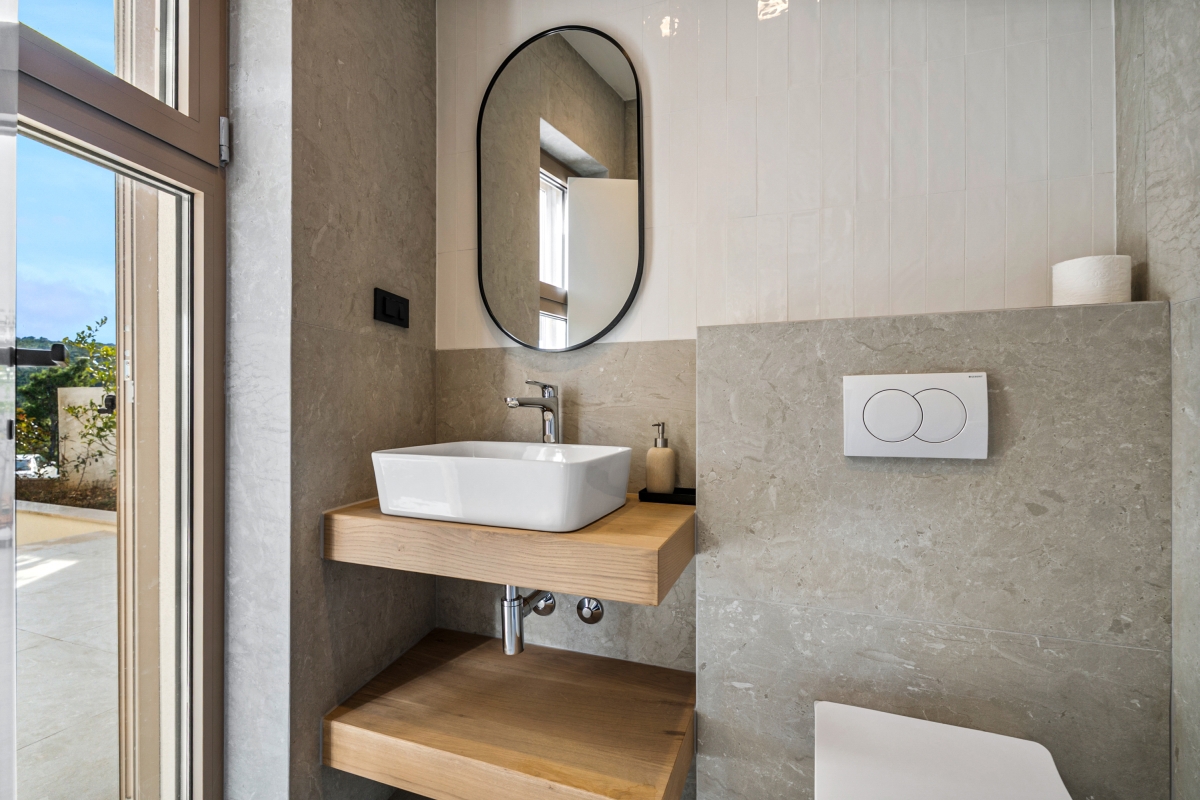 Villa moderna con vista mare