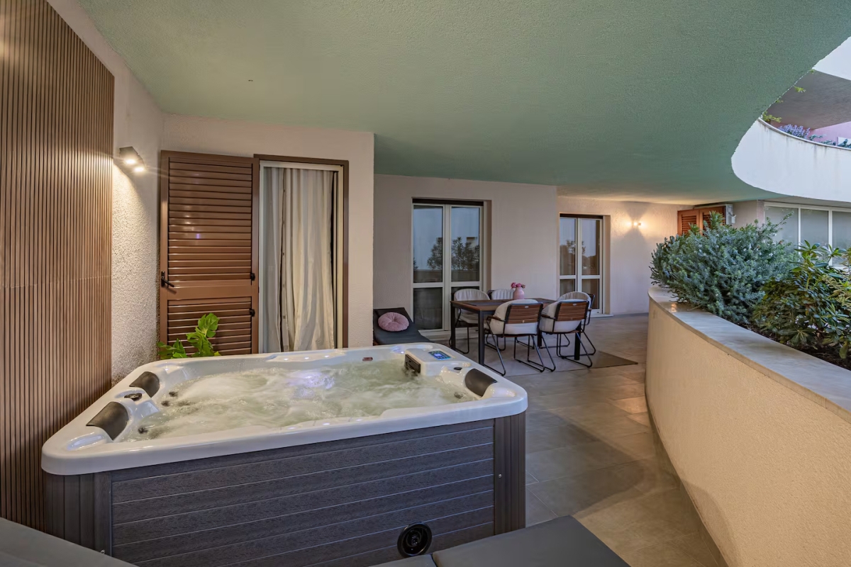 Appartamento arredato con tre camere da letto in posizione privilegiata