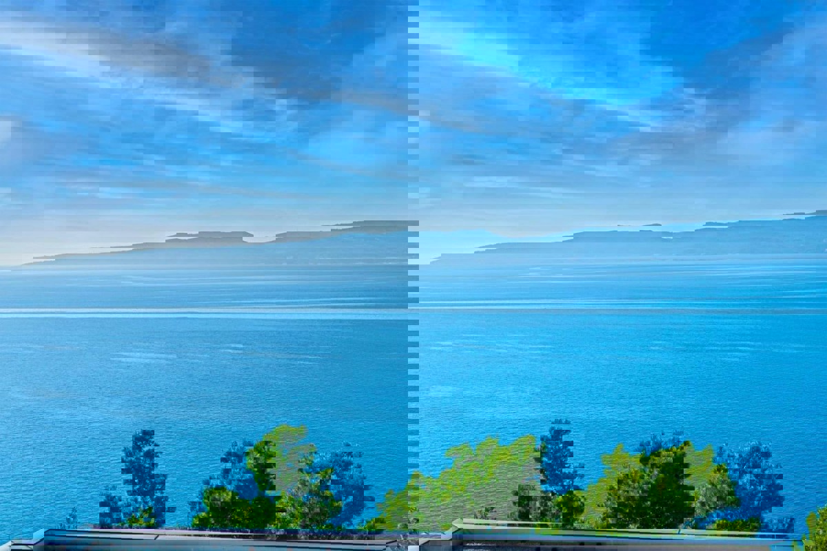 Attico in posizione tranquilla