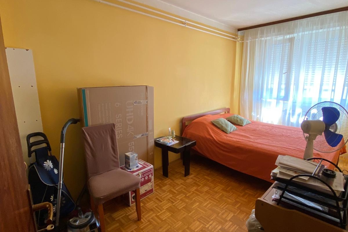 Ampio appartamento bilocale con loggia in posizione eccellente