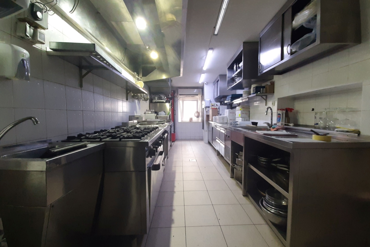 Attraente ristorante di 66 m² in centro città con ampia terrazza